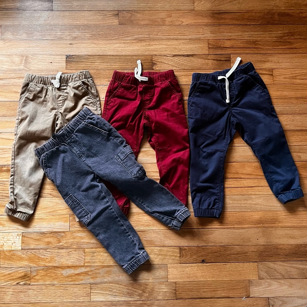 Cat & jack toddler boys LOT of joggers size 3T great condition